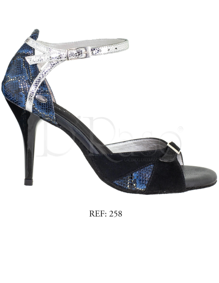 258 / TANGO - SALSA - BACHATA / WOMAN (ON REQUEST)