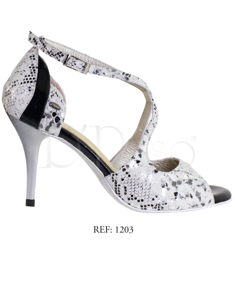 1203 / TANGO - SALSA - BACHATA / WOMAN (ON REQUEST)