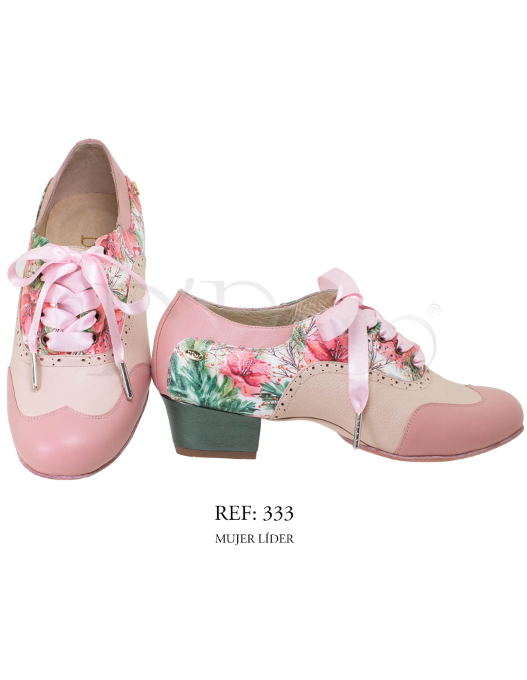 333 LEADER WOMEN / TANGO - SALSA - BACHATA / WOMAN (ON REQUEST)