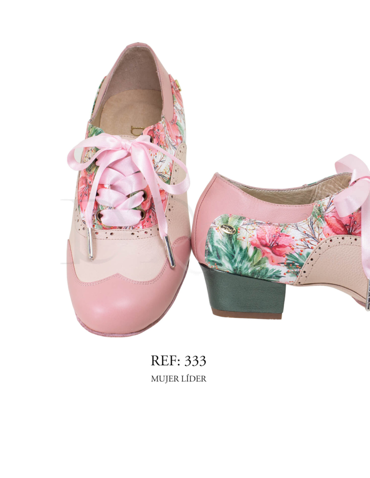 333 LEADER WOMEN / TANGO - SALSA - BACHATA / WOMAN (ON REQUEST)