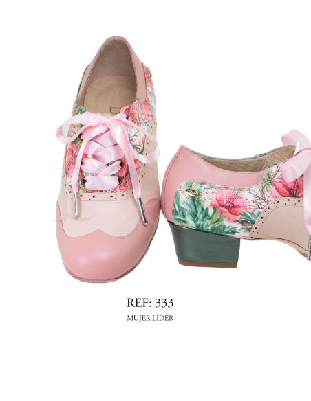 333 LEADER WOMEN / TANGO - SALSA - BACHATA / WOMAN (ON REQUEST)