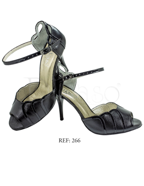 266 / TANGO - SALSA - BACHATA / WOMAN (ON REQUEST)